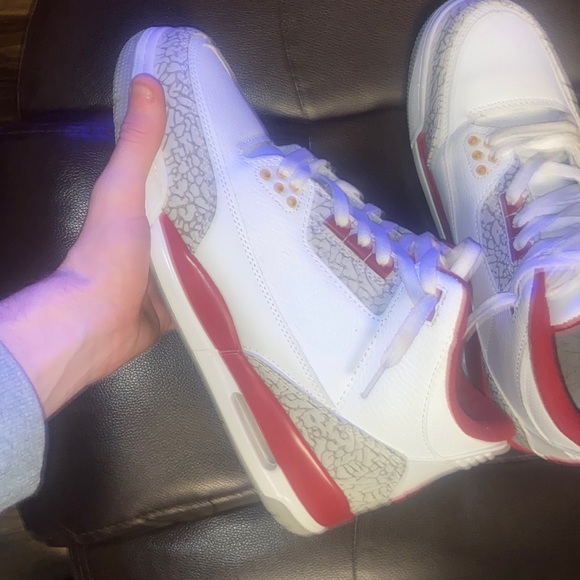 practically brand new retro 3 cardinals have the OG box - Picture 1 of 6